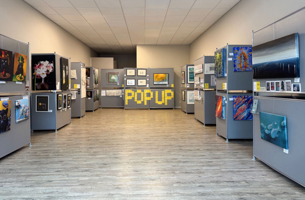 KUNSTMEILE KIEL Pop Up-Galerie im CITTI-PARK Kiel von Mai - September 2026 im Obergeschoss links vor Rossmann